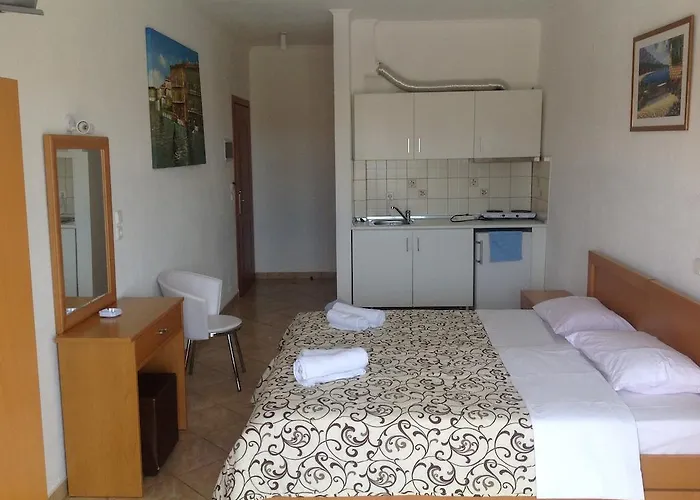 Platanos Apartamento *